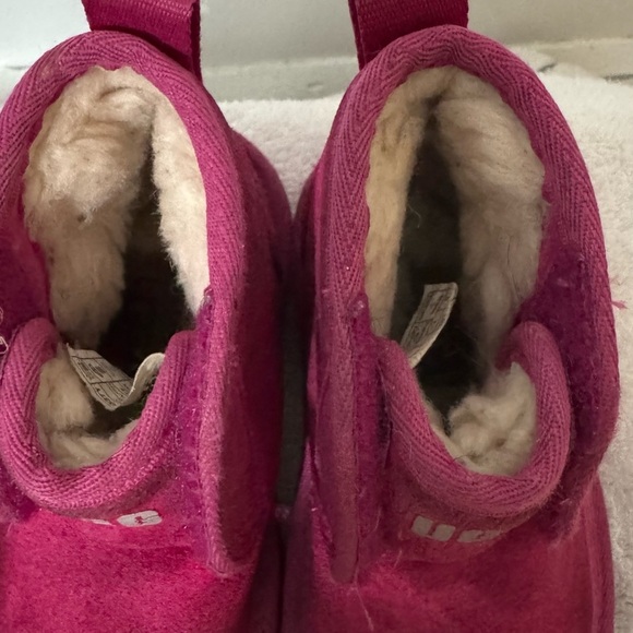 UGG Neumel EZ-Fit Toddler size 8C Boots - Picture 8 of 10